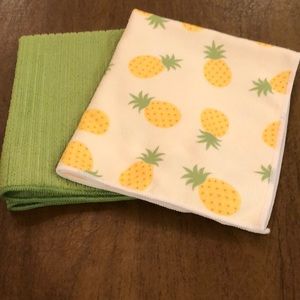 Microfiber Towels (Set of two)